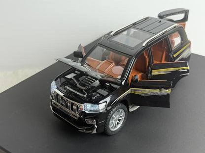 1:32 Land Cruiser Diecast Metal Toy Car for Kid Pullback with Light Sound| Black