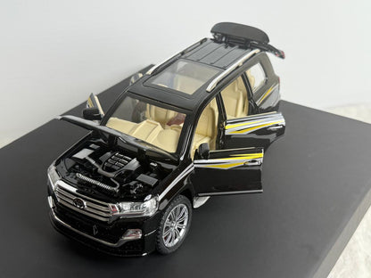 1:32 Land Cruiser Diecast Metal Toy Car for Kid Pullback with Light Sound| Black