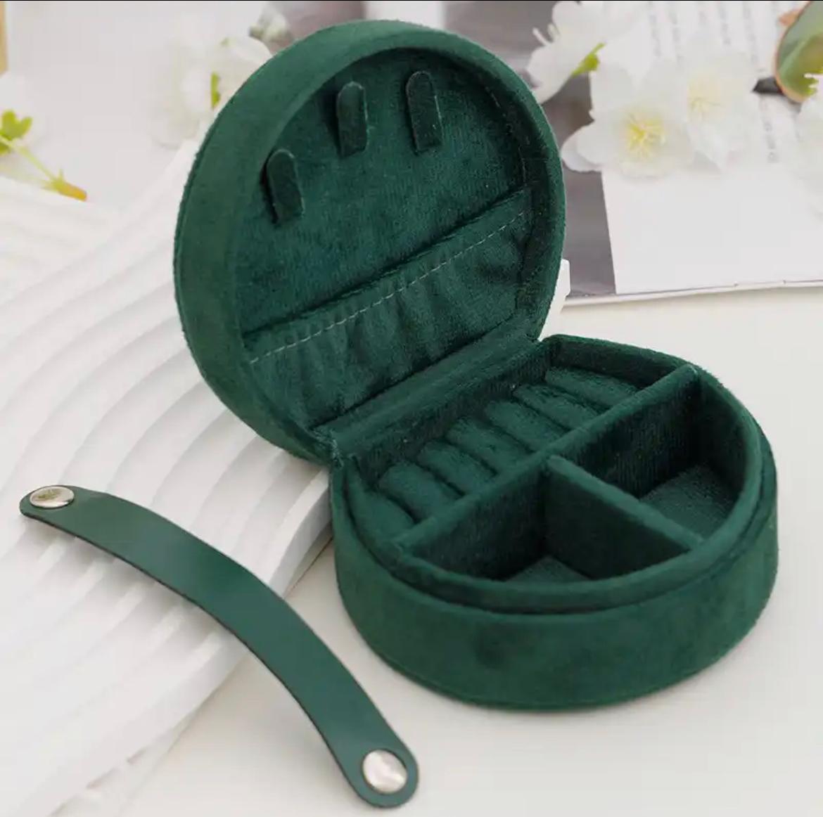 Handy jewelry box organiser Smaller ideal for rings chains travel pouch offer sale